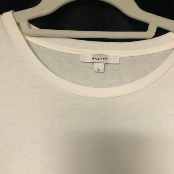 White short-sleeved t-shirt blouse with fluttery arm detail - Picture 4 of 4